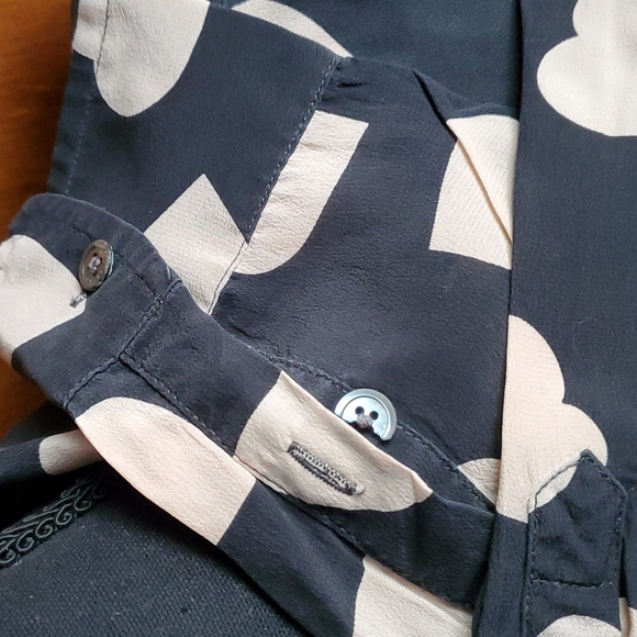 Silk top with pink hearts - Picture 5 of 11